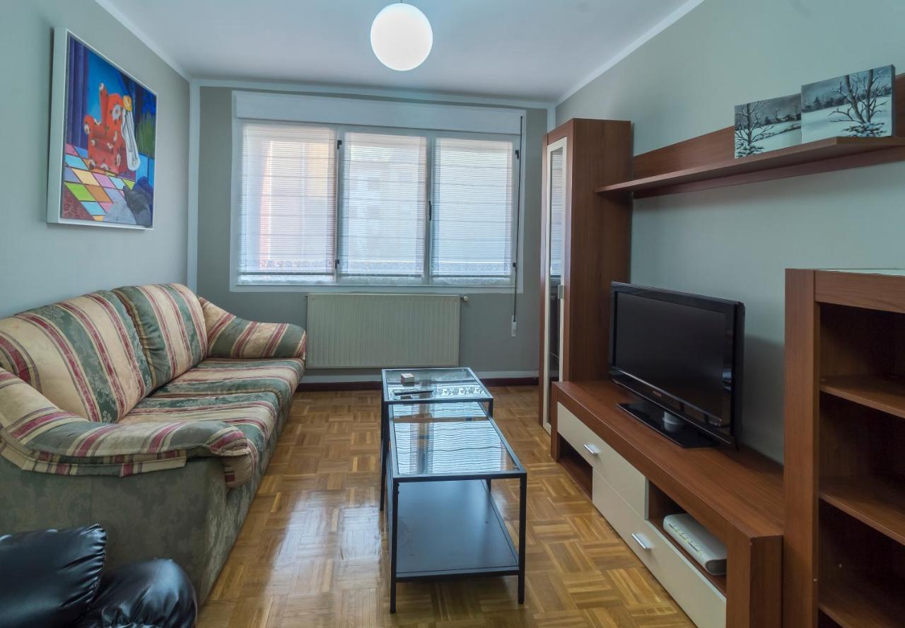 Apartamento Vital Aza Пола де Лена Екстериор снимка