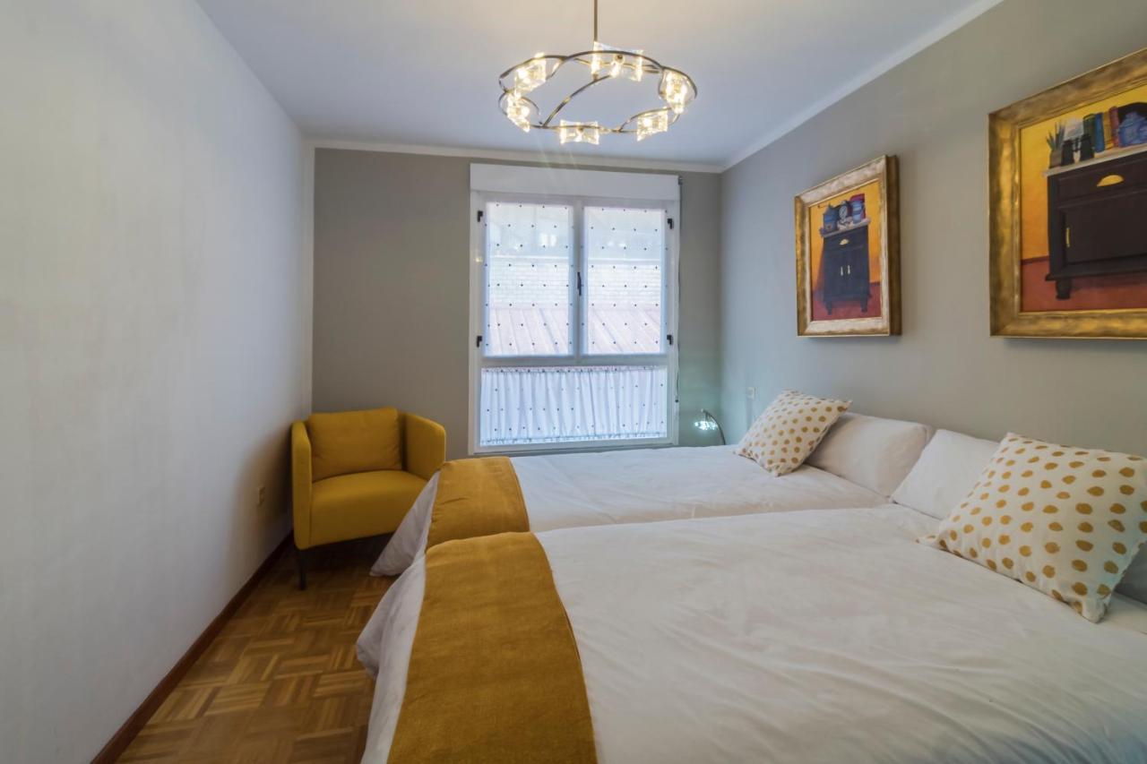 Apartamento Vital Aza Пола де Лена Екстериор снимка