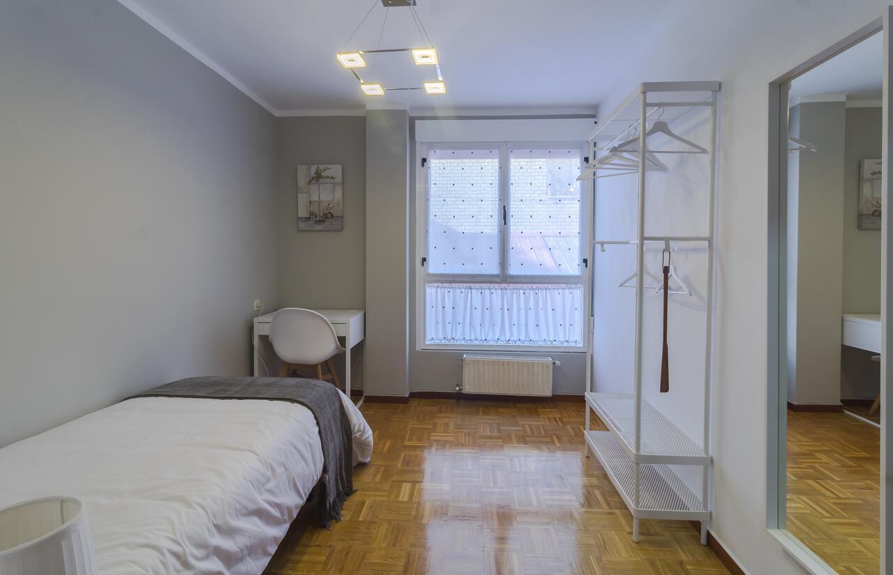 Apartamento Vital Aza Пола де Лена Екстериор снимка